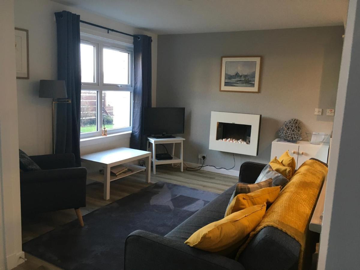 Cosy Cottage With Sea Views Close To Local Shops. Lamlash Exterior foto